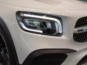 Mercedes-Benz GLB GLB220d 4Matic AMG Line - Image 9