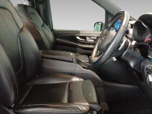 Mercedes-Benz V-Class V300d Exclusive - Image 13
