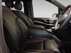 Mercedes-Benz V-Class V300d Exclusive - Image 12