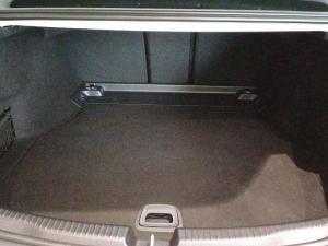 Mercedes-Benz C-Class C200 Avantgarde - Image 9