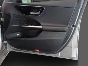 Mercedes-Benz C-Class C220d Avantgarde - Image 17