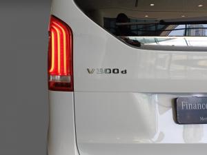 Mercedes-Benz V-Class V300d Exclusive - Image 19