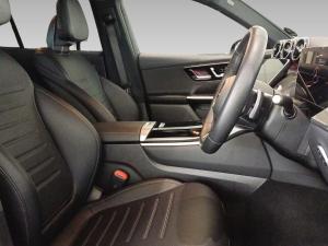 Mercedes-Benz GLC GLC220d 4Matic Avantgarde - Image 13