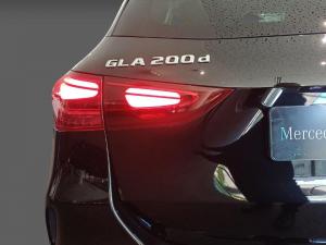 Mercedes-Benz GLA GLA200d Progressive - Image 19