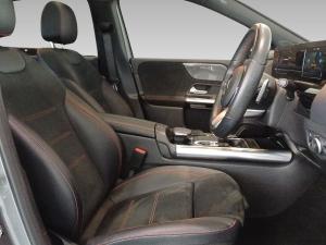 Mercedes-Benz B-Class B200 AMG Line - Image 13