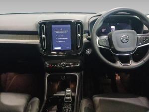 Volvo XC40 B3 Plus Dark - Image 10