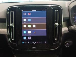 Volvo XC40 B3 Plus Dark - Image 11