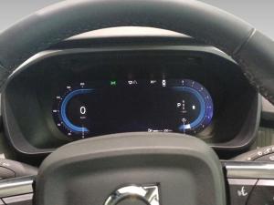 Volvo XC40 B3 Plus Dark - Image 12