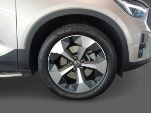 Volvo XC40 B3 Plus Dark - Image 15