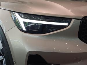 Volvo XC40 B3 Plus Dark - Image 18