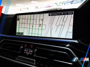 BMW X5 M50i - Image 8