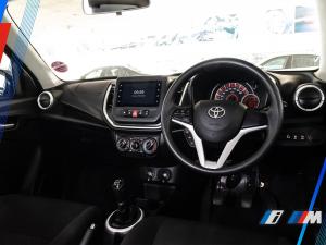 Toyota Vitz 1.0 XR manual - Image 13