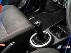 Toyota Vitz 1.0 XR manual - Image 14
