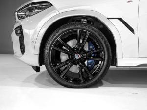 BMW X6 M50i - Image 12