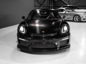 Porsche Cayman GT4 - Image 3