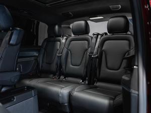 Mercedes-Benz V-Class V300d Exclusive - Image 13