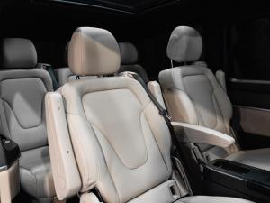 Mercedes-Benz V-Class V300d Exclusive - Image 11