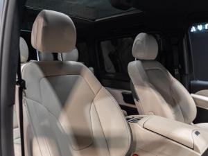 Mercedes-Benz V-Class V300d Exclusive - Image 12
