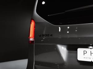 Mercedes-Benz V-Class V300d Exclusive - Image 17