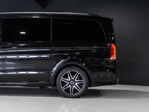 Mercedes-Benz V-Class V300d Exclusive - Image 16