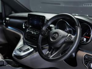 Mercedes-Benz V-Class V300d Exclusive - Image 4