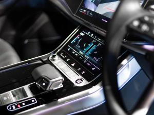 Audi Q8 55TFSI quattro - Image 9