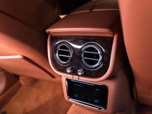 Bentley Bentayga V8 - Image 15