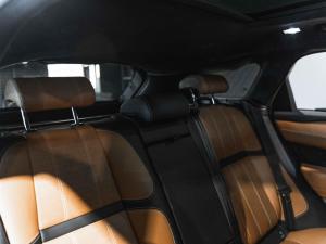 Land Rover Range Rover Velar P340 SE - Image 6