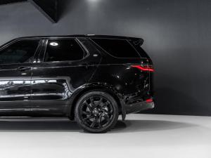 Land Rover Discovery D300 R-Dynamic SE - Image 19