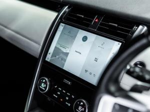 Land Rover Discovery D300 R-Dynamic SE - Image 8