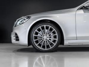 Mercedes-Benz S-Class S560 L - Image 15