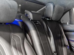 Mercedes-Benz S-Class S560 L - Image 6