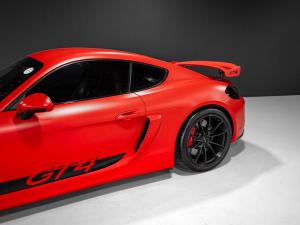 Porsche Cayman GT4 - Image 15