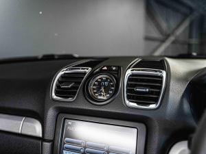 Porsche Cayman GT4 - Image 9