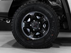 Toyota Land Cruiser 79 2.8GD-6 double cab - Image 10