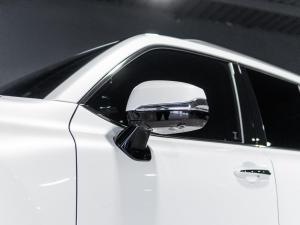 Lexus LX 600 Urban - Image 16