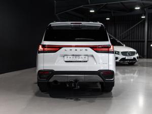 Lexus LX 600 Urban - Image 3