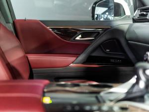 Lexus LX 600 Urban - Image 7