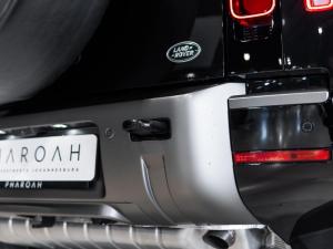 Land Rover Defender 110 D300 X-Dynamic HSE - Image 16