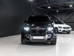 Land Rover Defender 110 D300 X-Dynamic HSE - Image 8