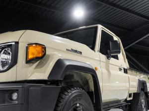 Toyota Land Cruiser 79 2.8GD-6 single cab auto - Image 13