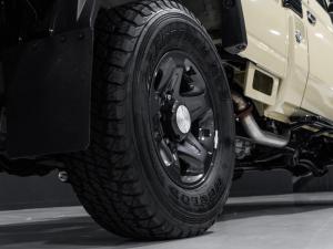 Toyota Land Cruiser 79 2.8GD-6 single cab auto - Image 15