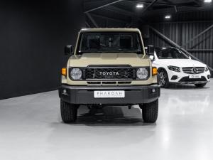 Toyota Land Cruiser 79 2.8GD-6 single cab auto - Image 9