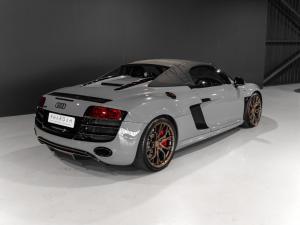 Audi R8 5.2 V10 Spyder quattro auto - Image 5