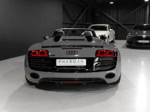 Audi R8 5.2 V10 Spyder quattro auto - Image 9