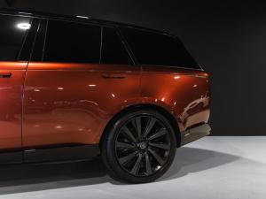 Land Rover Range Rover P615 SV - Image 17