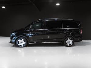 Mercedes-Benz V-Class V300d Exclusive - Image 12