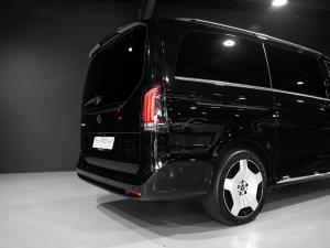 Mercedes-Benz V-Class V300d Exclusive - Image 3