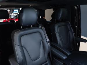Mercedes-Benz V-Class V300d Exclusive - Image 9