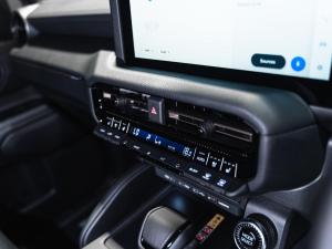 Toyota Land Cruiser Prado 2.8GD VX-R - Image 22